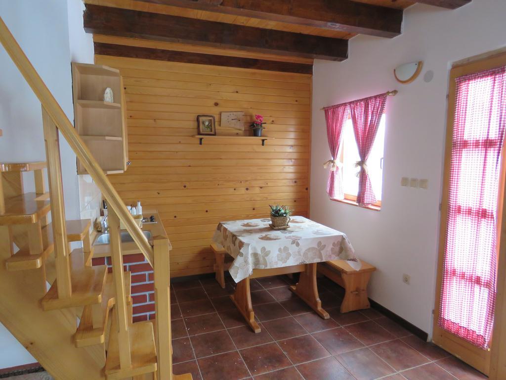 Guesthouse Stefanac Otočac Exterior foto